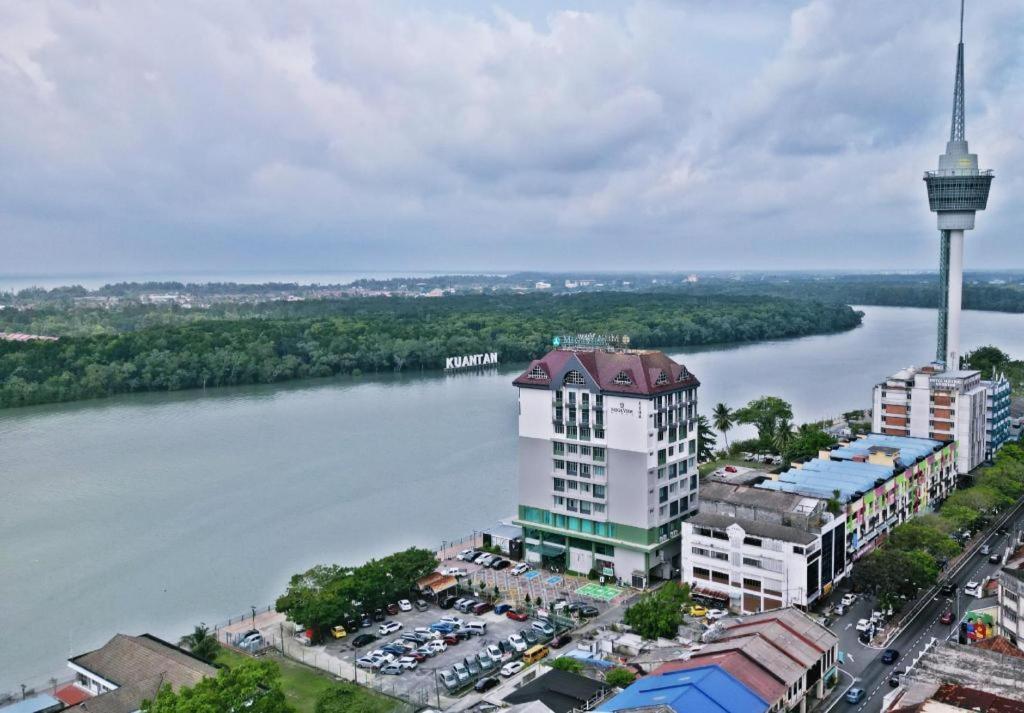 Mega View Hotel Kuantan Buitenkant foto